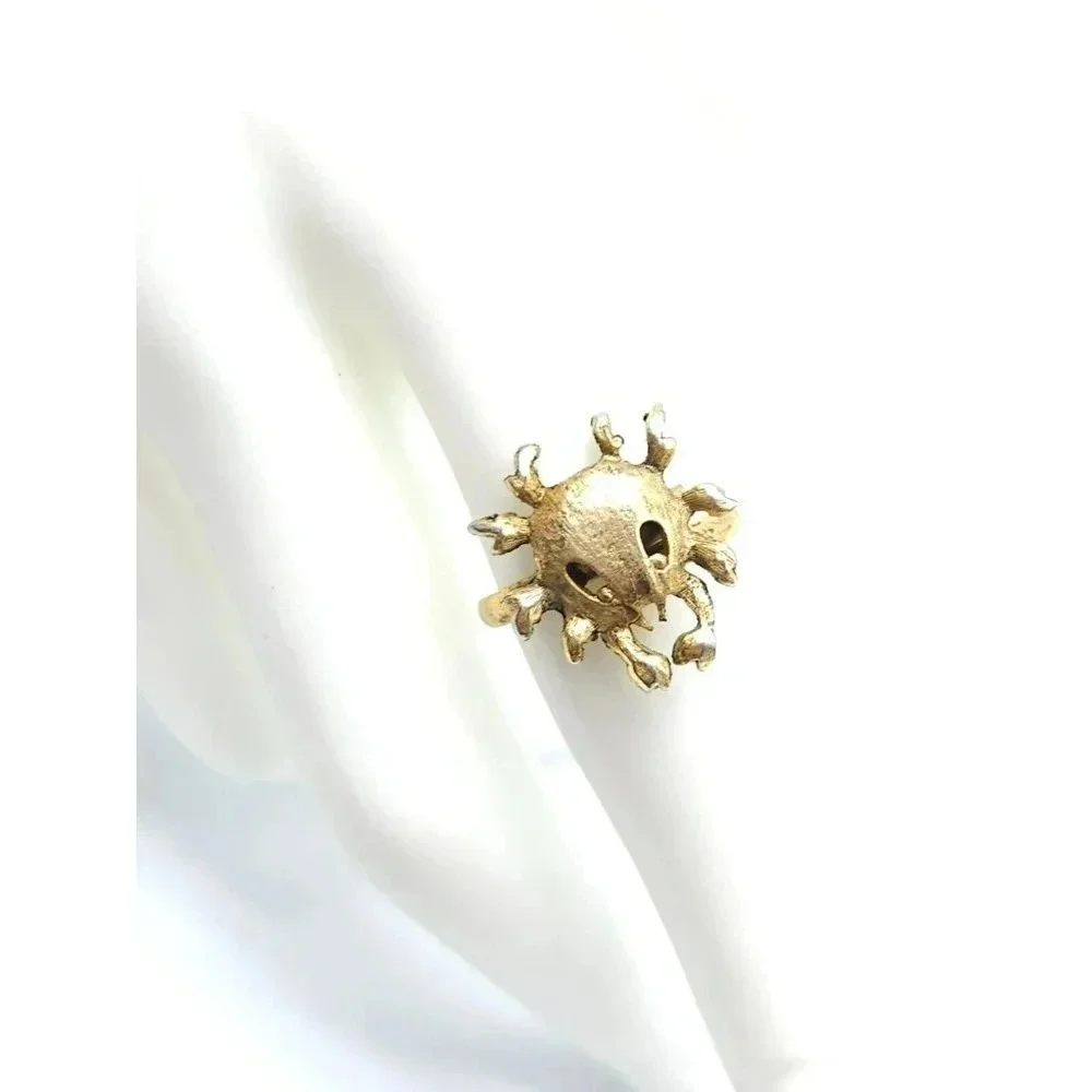 Textured Gold Tone Crab Openwork Vintage 1970s Ring Size 7
